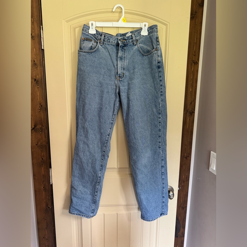Classic women’s Calvin Klein Light Blue Denim Jeans high rise